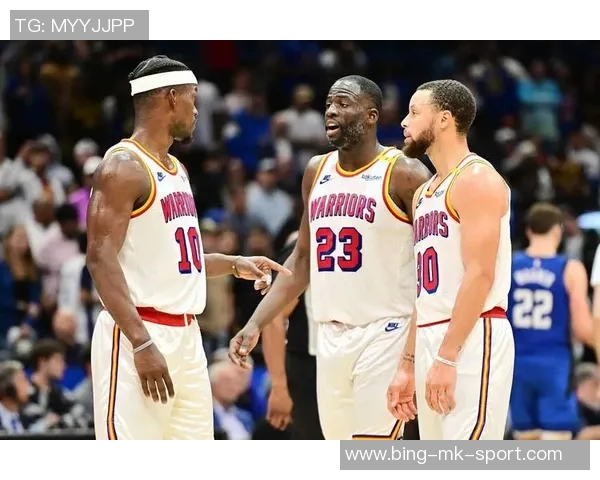 科尔称巴特勒在训练后与库明加交流给予他许多帮助和指导